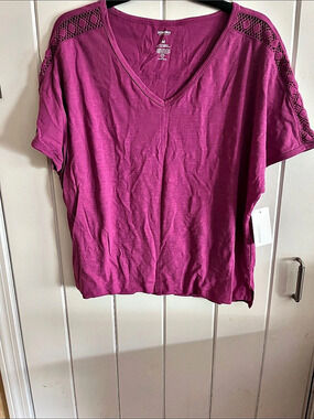 Sonoma Goods For Life Misses Sonoma Tops Lace Shoulder V-Neck Top in Pink Size